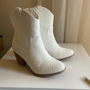 Torrid white boots